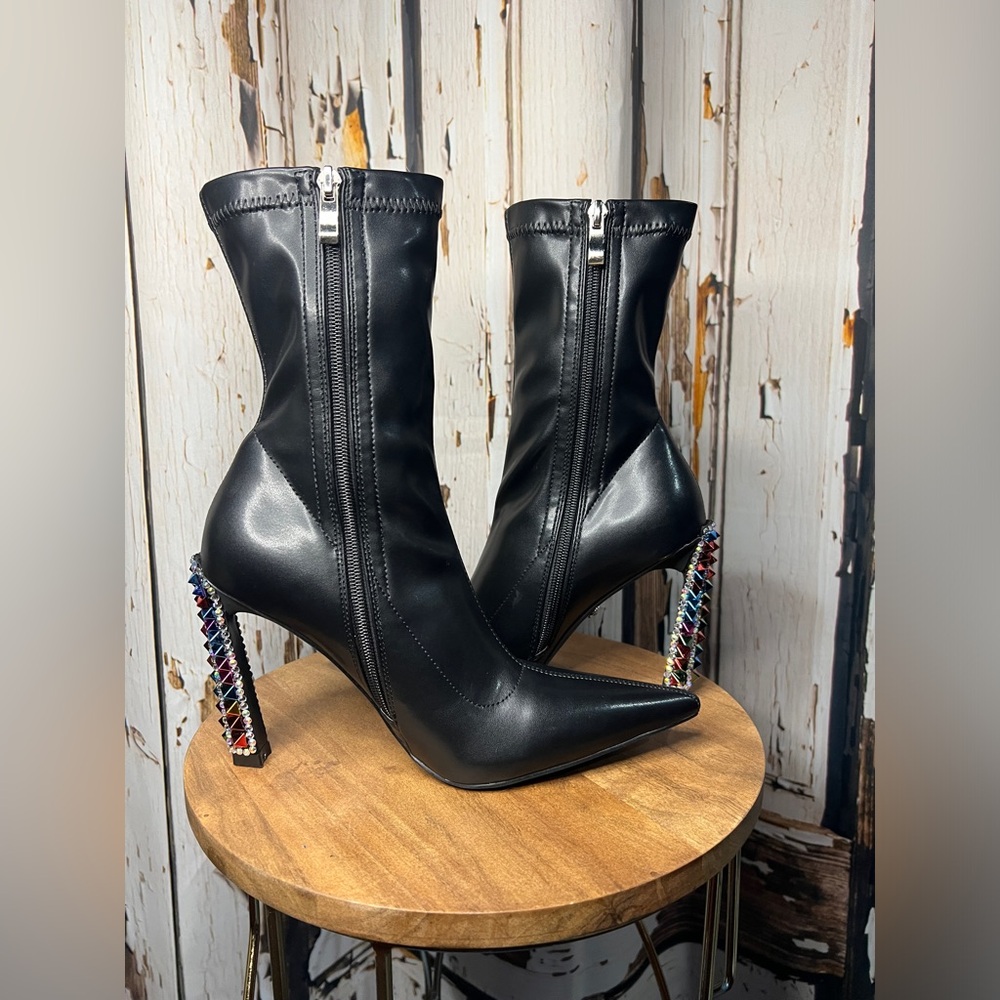 Elegant Black Ankle Boots with Multicolor Heel